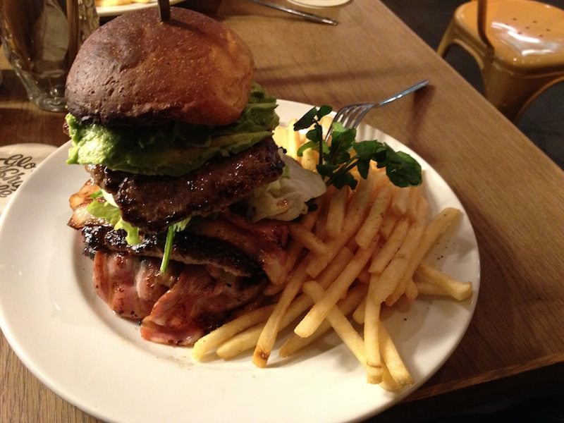 glorious_chain_cafe4