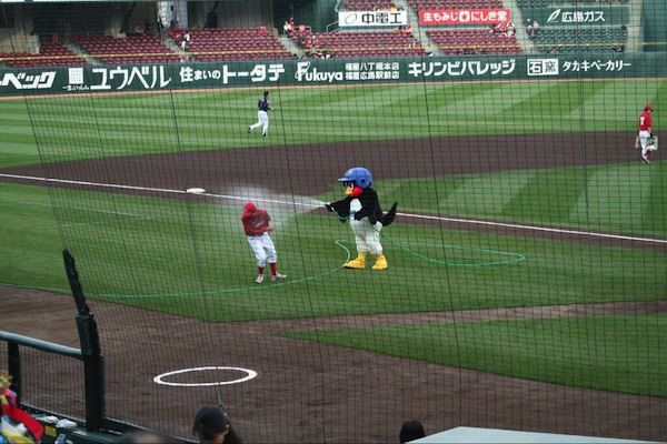 ヤクルトスワローズつば九郎