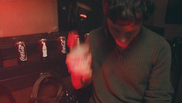 コカ・コーラで奏でる音楽