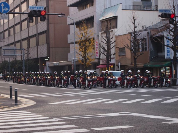 年賀状を届ける郵便の本気