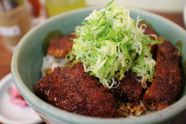 矢場とん「みそかつ丼」