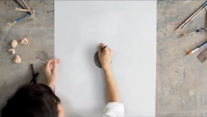 円を書き続ける絵画