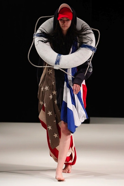 Ununderstandable fashion