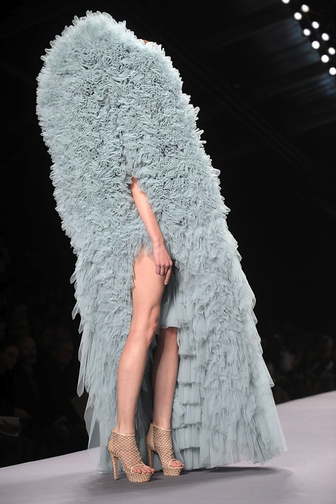 Ununderstandable fashion