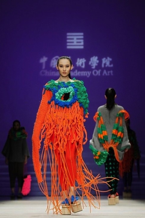 Ununderstandable fashion