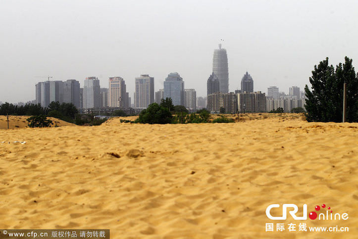 China tries to make lake but ends in desert