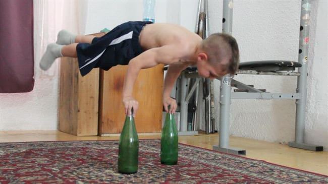 Giuliano stroe brother claudiu have been working out rigorously