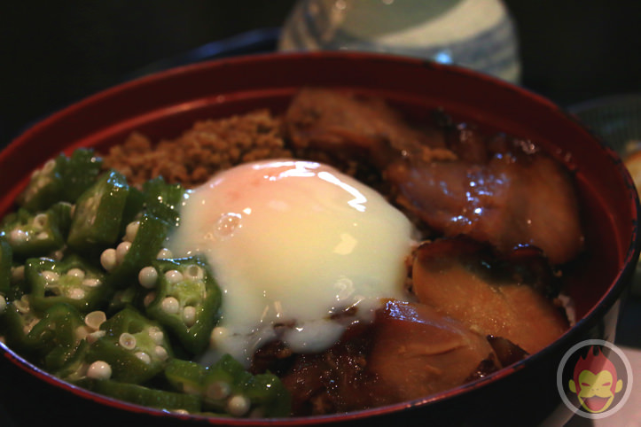 鹿児島グルメ：信州庵「温たまらんそぼろ丼」