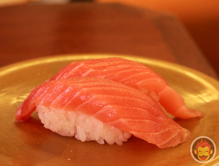 ヒカリエの回転寿司「三浦三崎港 恵み」