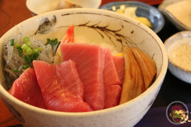 焼津さかなセンターの「地魚まるまん」