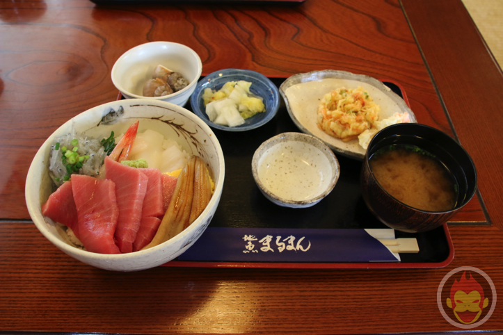 焼津さかなセンターの「地魚まるまん」