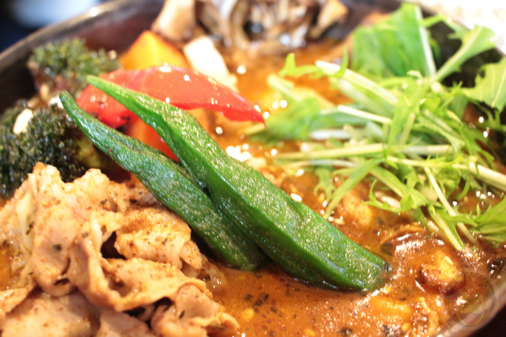 札幌のスープカレー店「GARAKU」