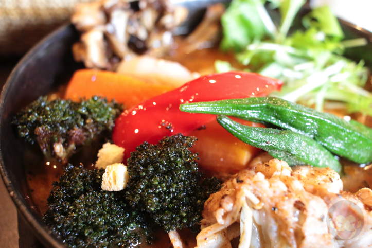 札幌のスープカレー店「GARAKU」