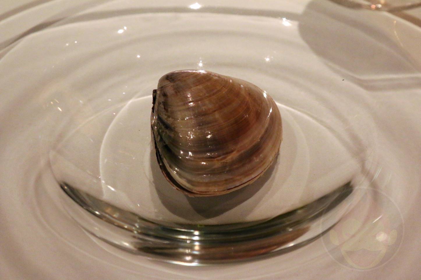 丸の内KITTE内にあるフレンチ「アルカナ東京」