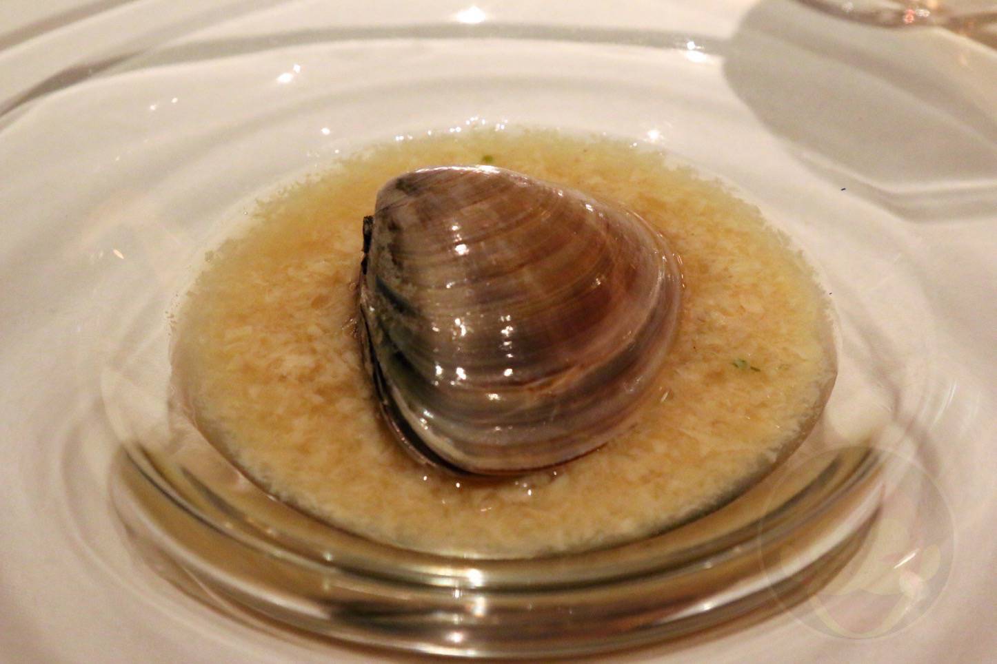 丸の内KITTE内にあるフレンチ「アルカナ東京」