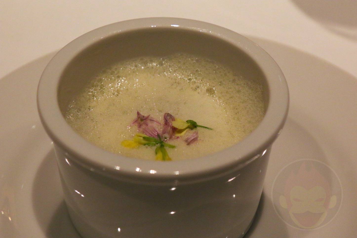 丸の内KITTE内にあるフレンチ「アルカナ東京」