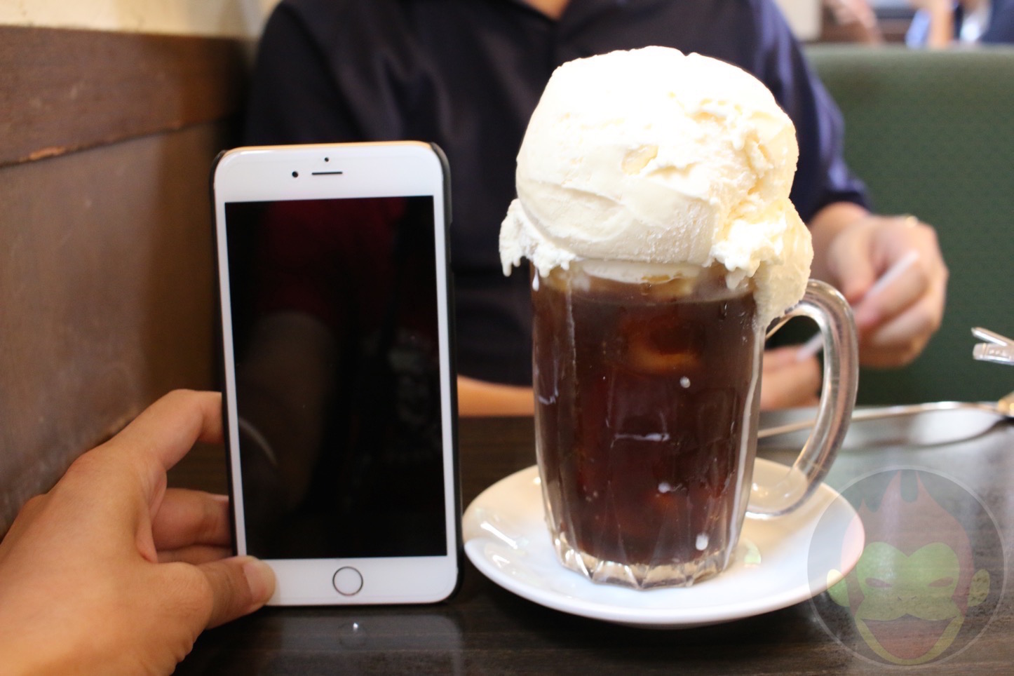 名古屋「喫茶マウンテン」の意味不明スイーツ