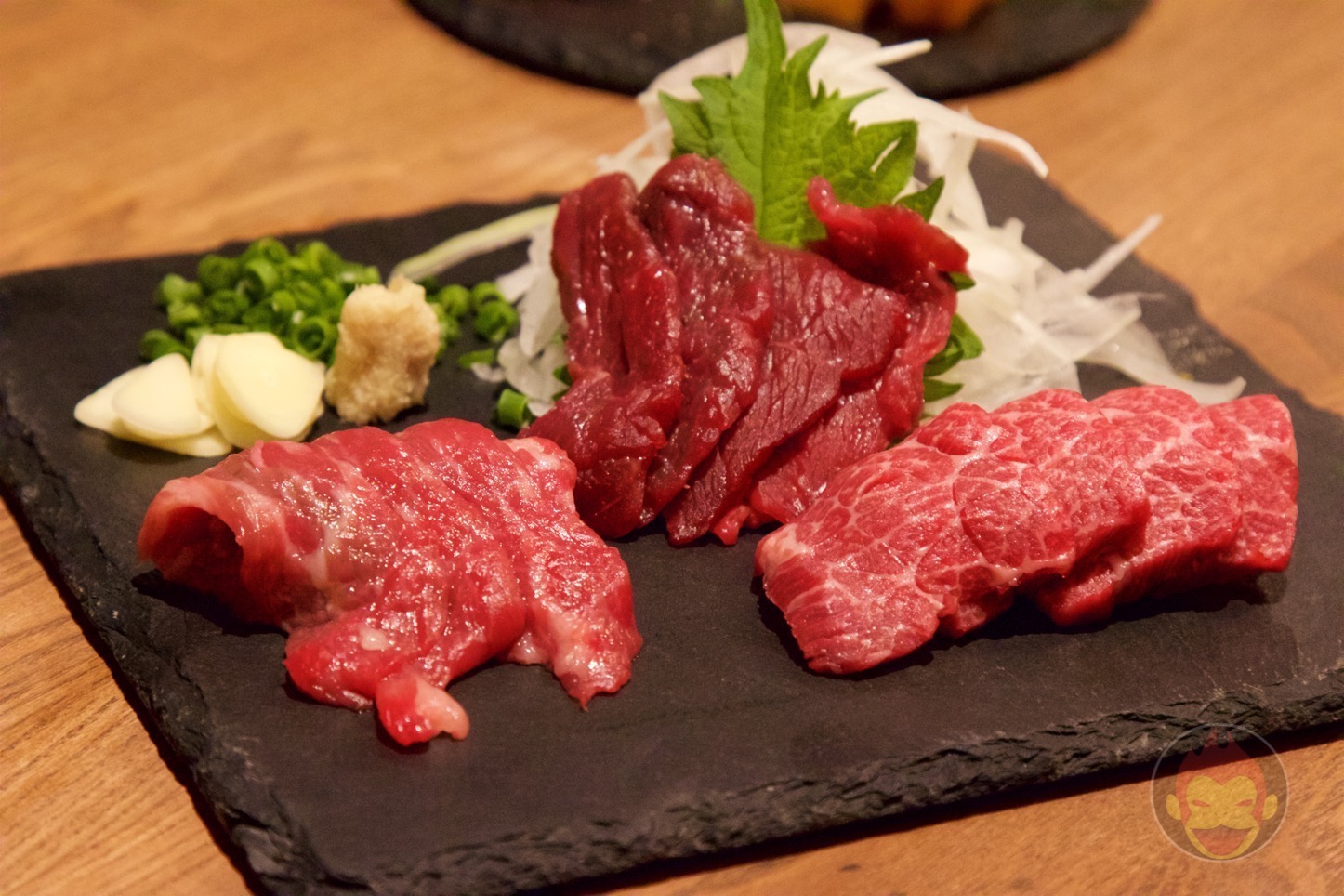 日本のお酒と馬肉料理 うまえびす