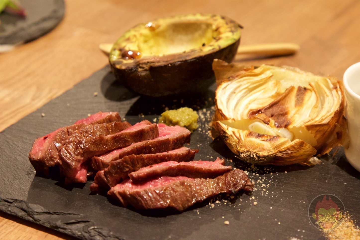 日本のお酒と馬肉料理 うまえびす