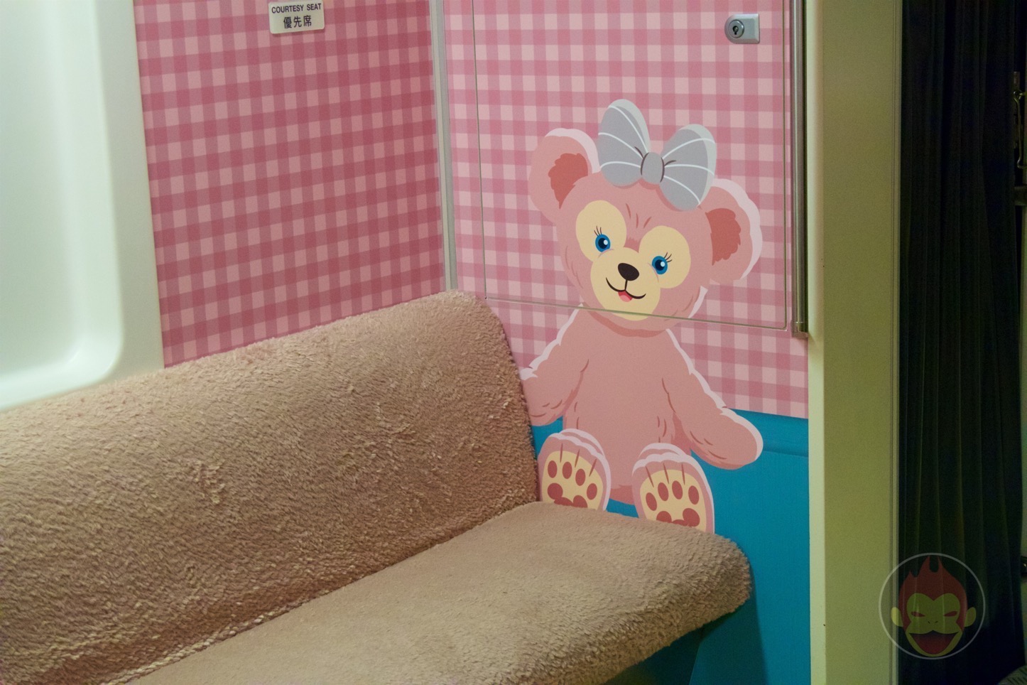 ディズニーリゾートライン（ダッフィー・シェリーメイ・ジェラトーニ限定車両）