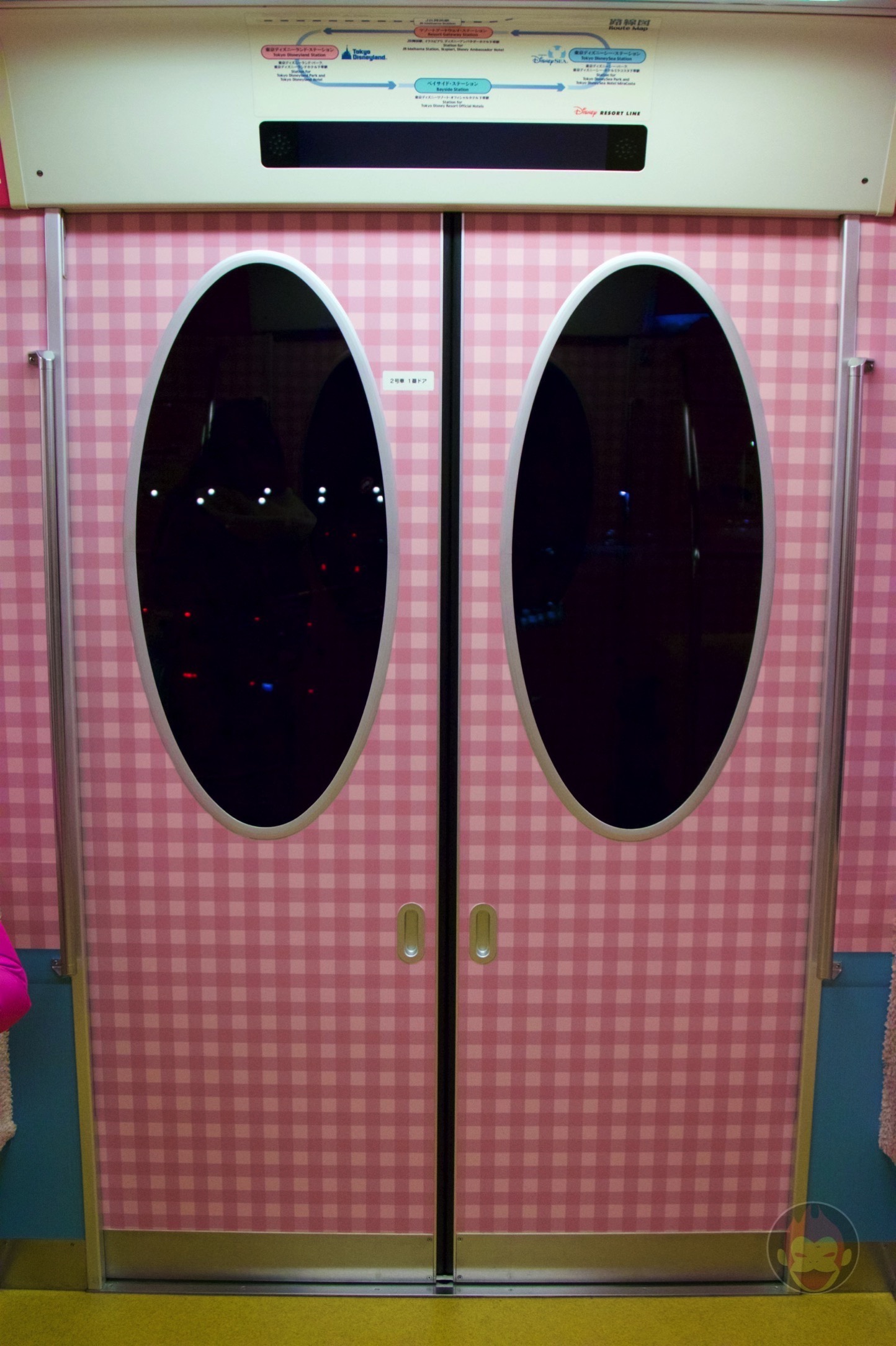 ディズニーリゾートライン（ダッフィー・シェリーメイ・ジェラトーニ限定車両）