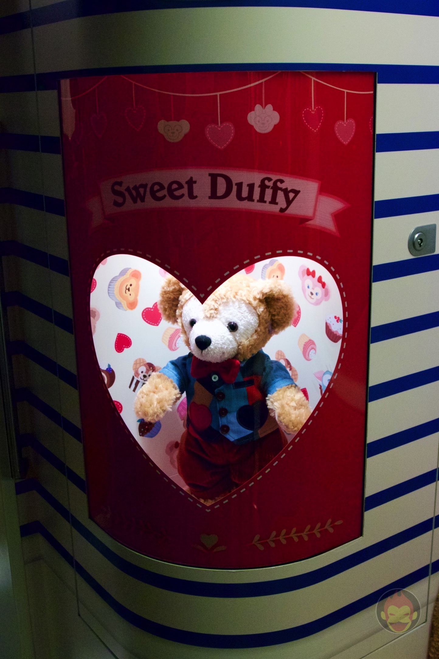 ディズニーリゾートライン（ダッフィー・シェリーメイ・ジェラトーニ限定車両）