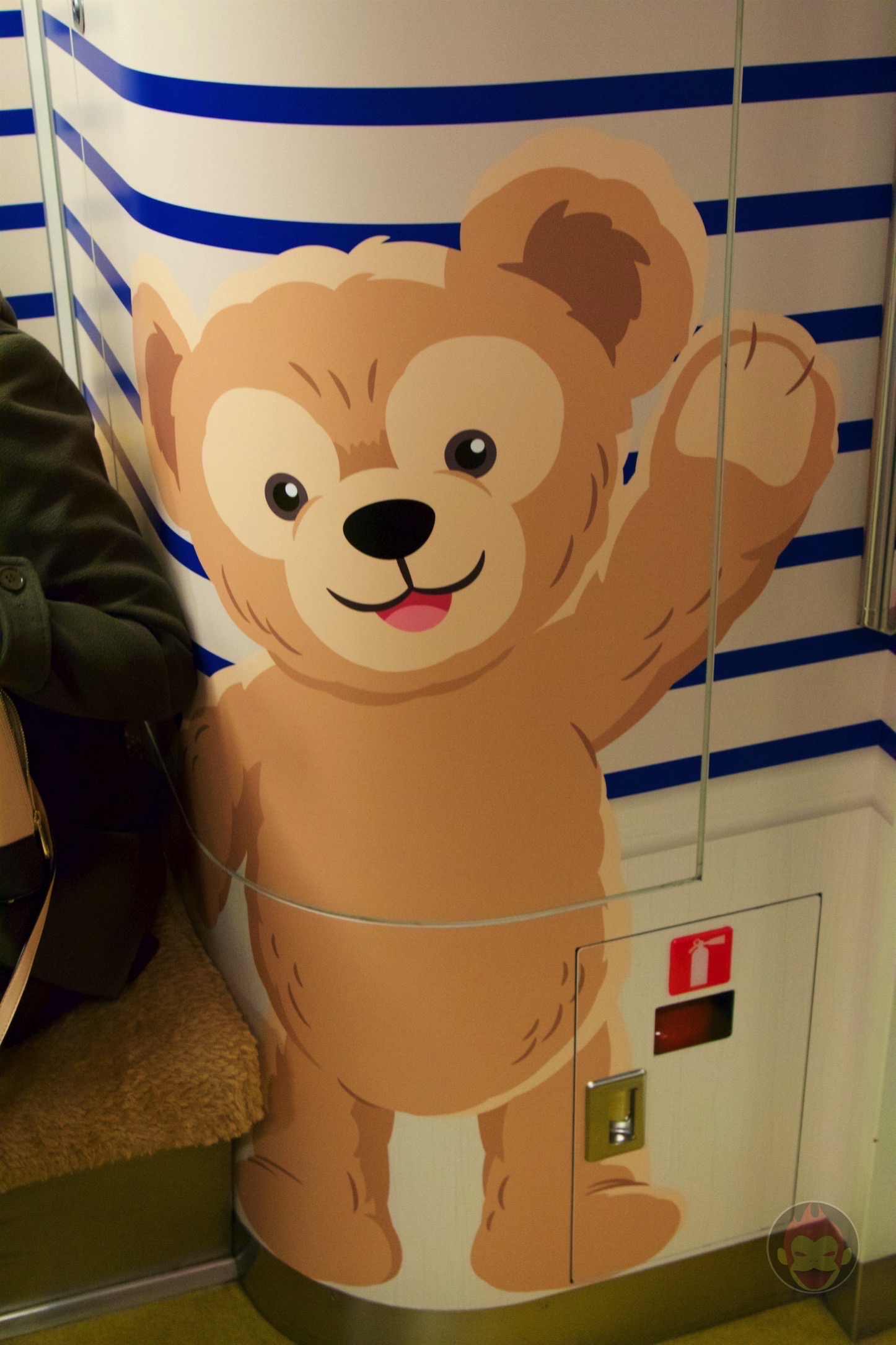 ディズニーリゾートライン（ダッフィー・シェリーメイ・ジェラトーニ限定車両）