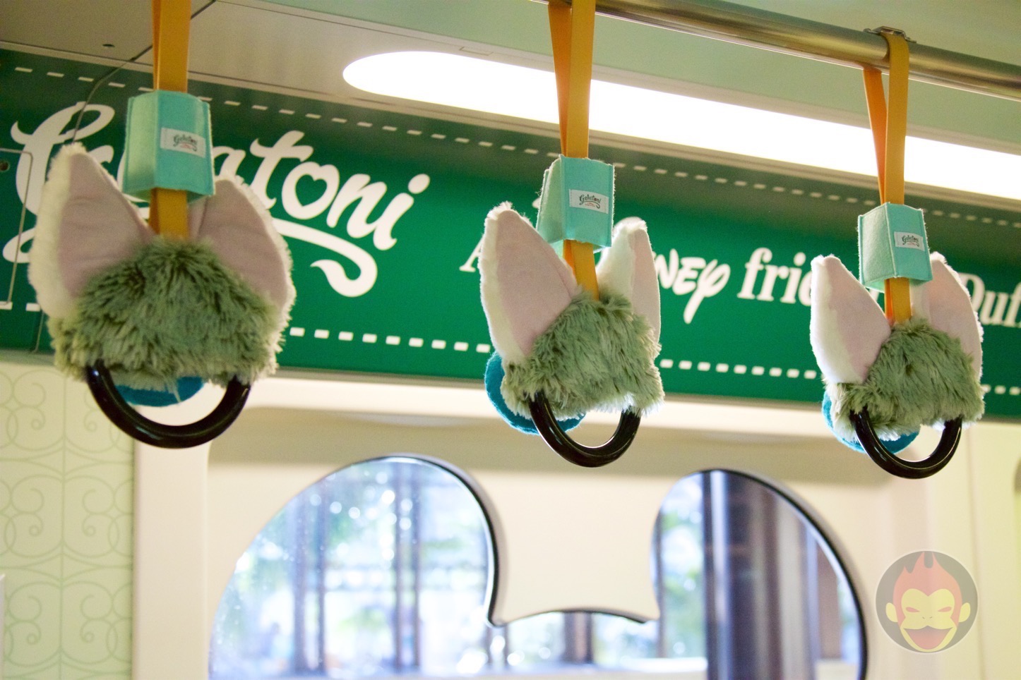 ディズニーリゾートライン（ダッフィー・シェリーメイ・ジェラトーニ限定車両）