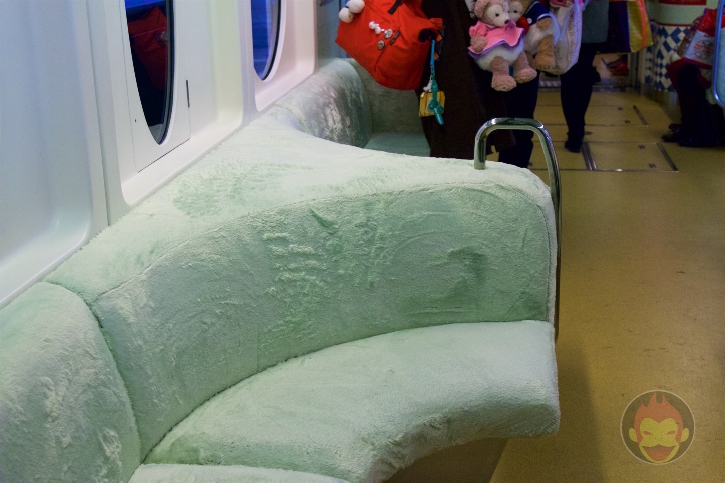 ディズニーリゾートライン（ダッフィー・シェリーメイ・ジェラトーニ限定車両）