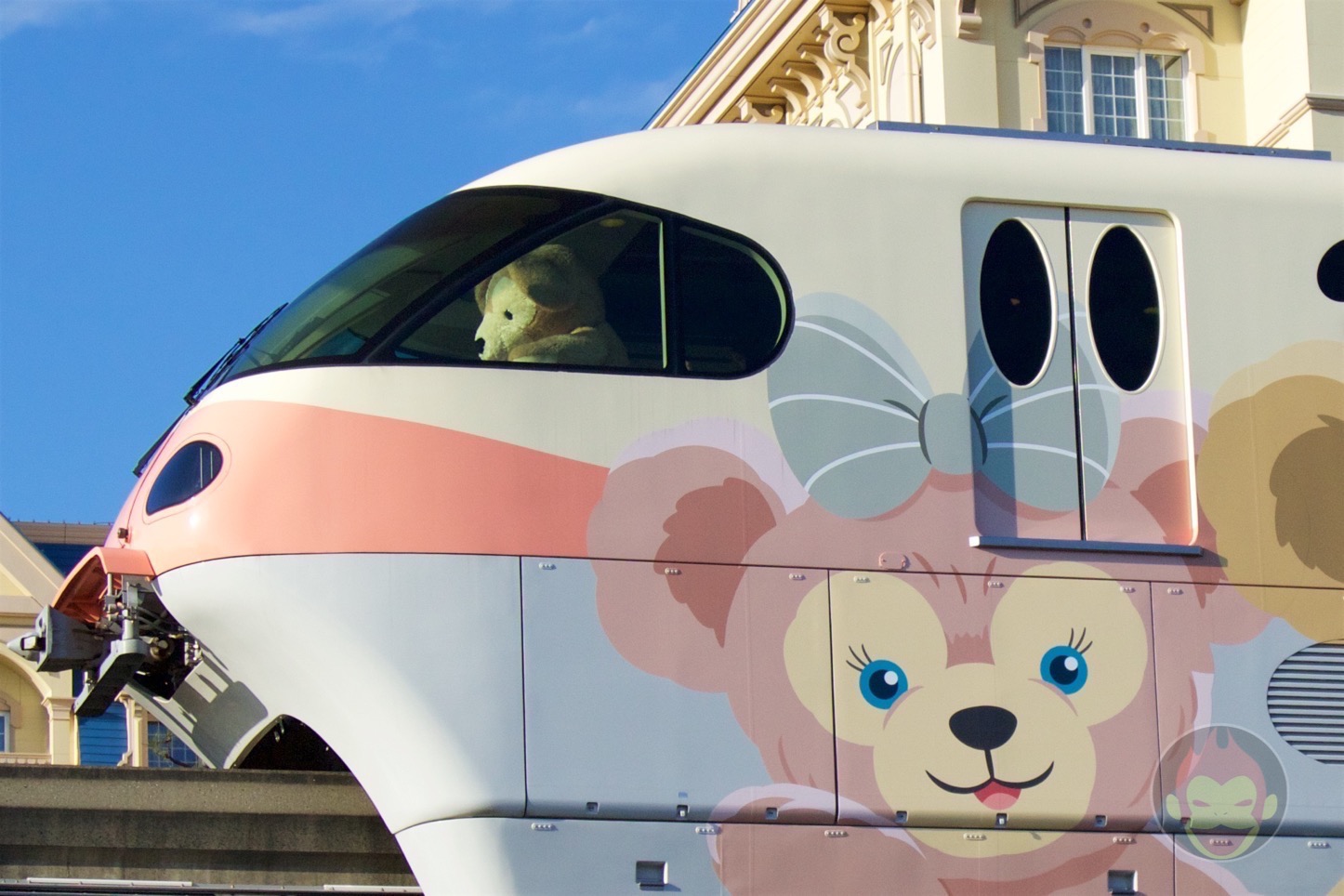 巨大ダッフィー