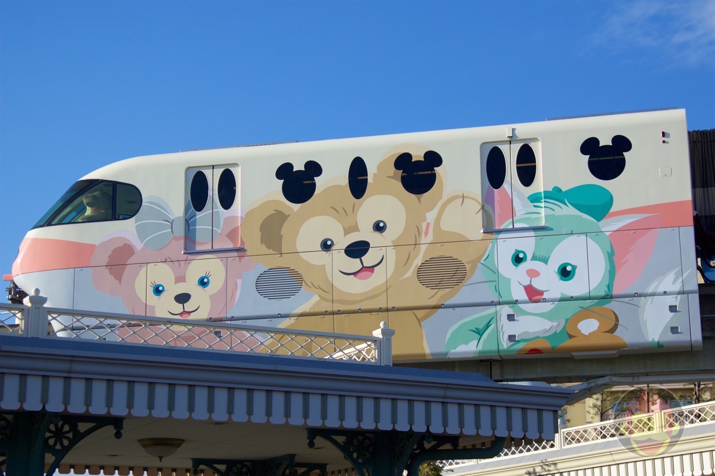 ディズニーリゾートライン（ダッフィー・シェリーメイ・ジェラトーニ限定車両）