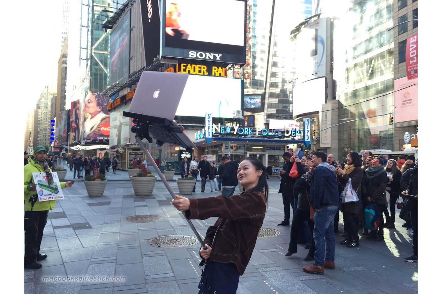 Macbook selfie stick