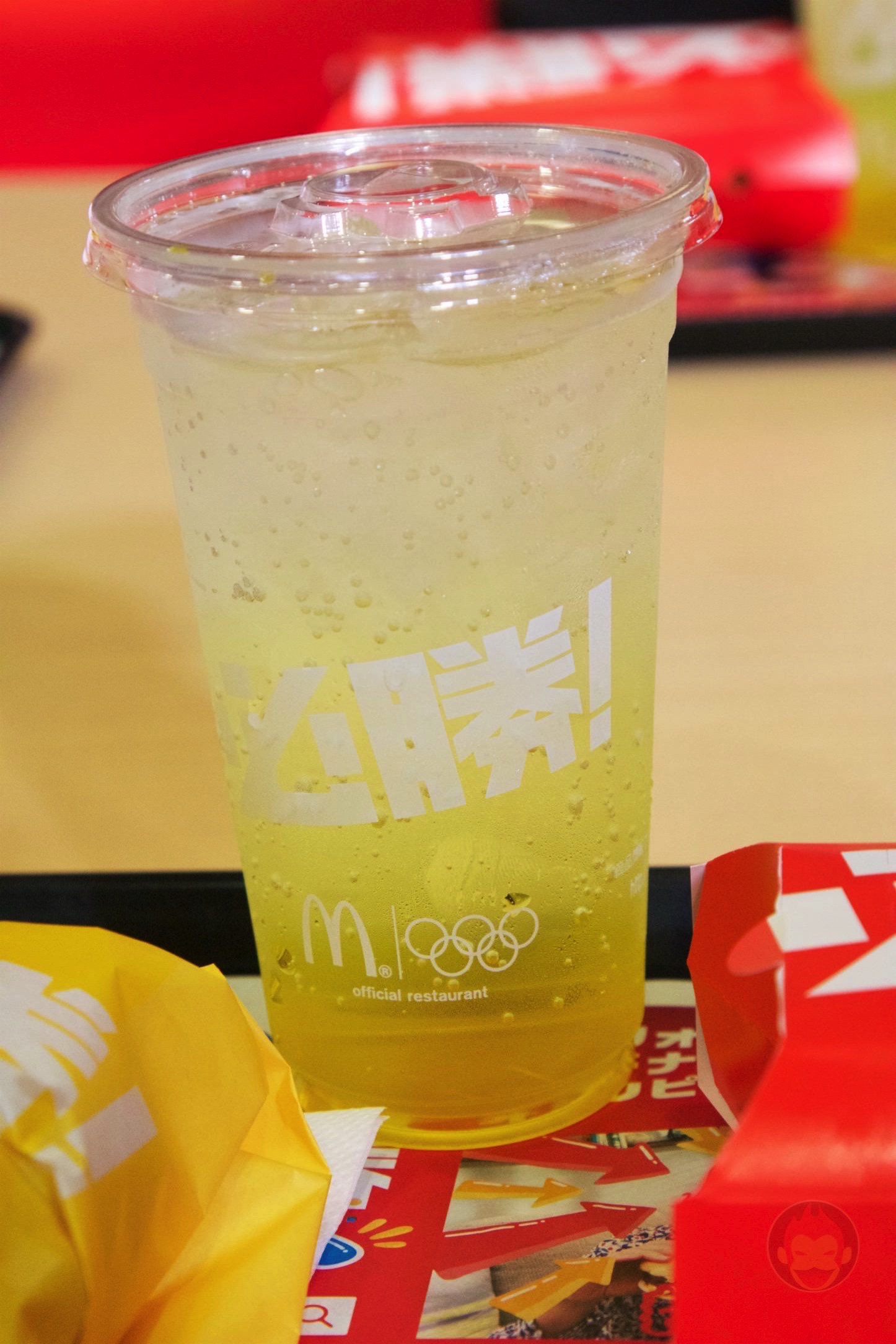 必勝バーガー ビーフ＆パイン