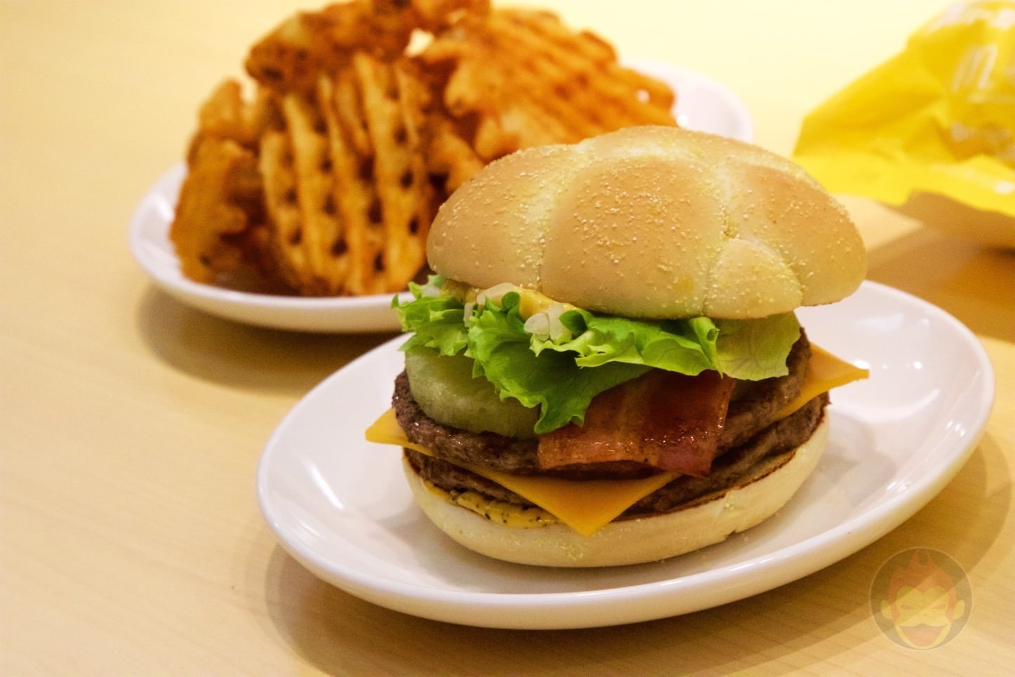 必勝バーガー ビーフ＆パイン