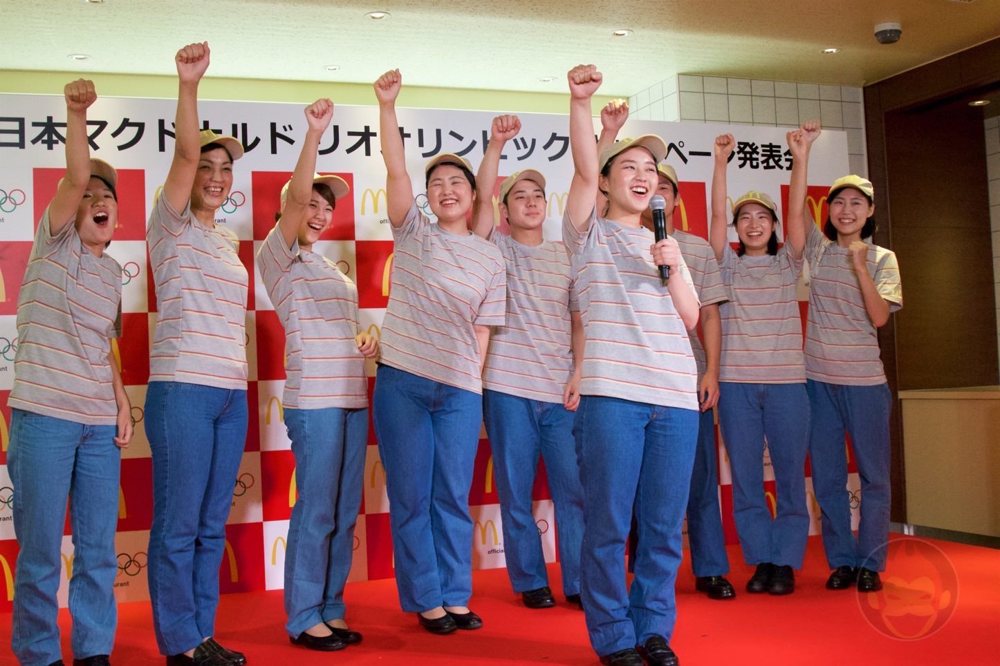 必勝バーガー ビーフ＆パイン