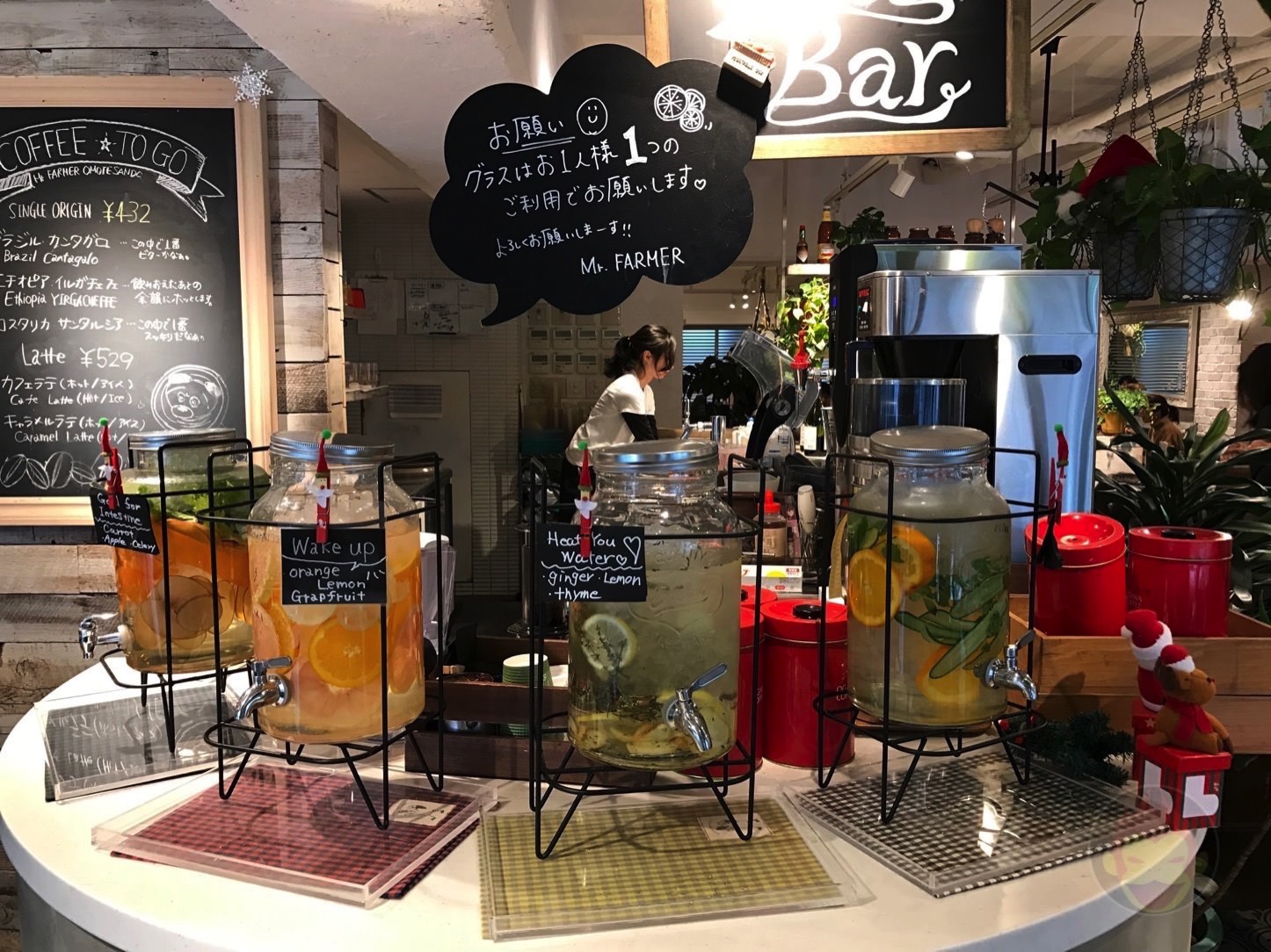 表参道にある筋肉に優しいサラダ屋さんMr. Farmer