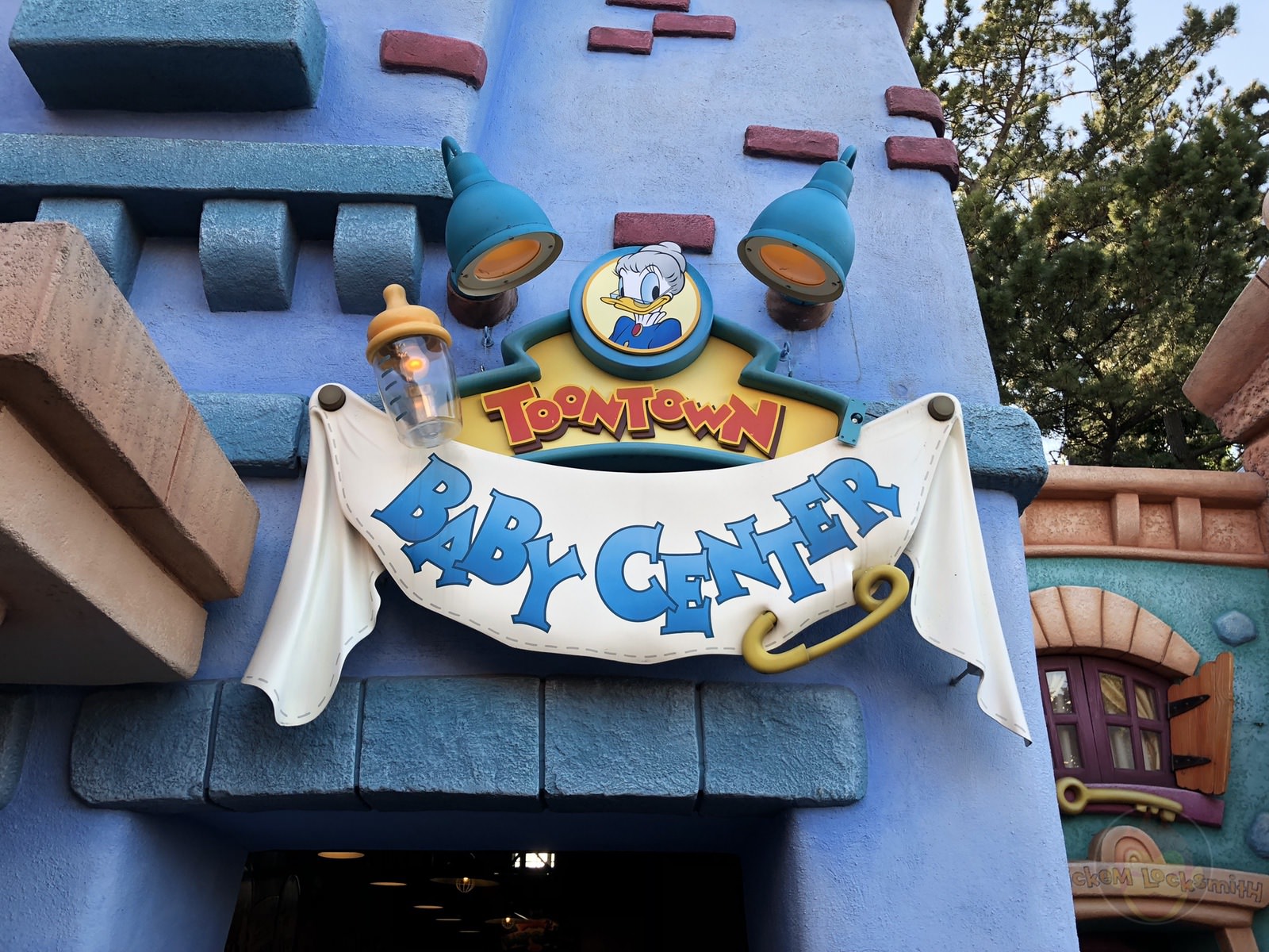 Disney Land Tokyo Baby Center 12