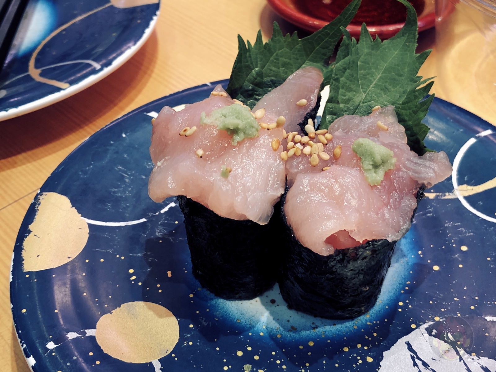 フードコート内の回転寿司「二代目ぐるめ亭 ラゾーナ川崎店」