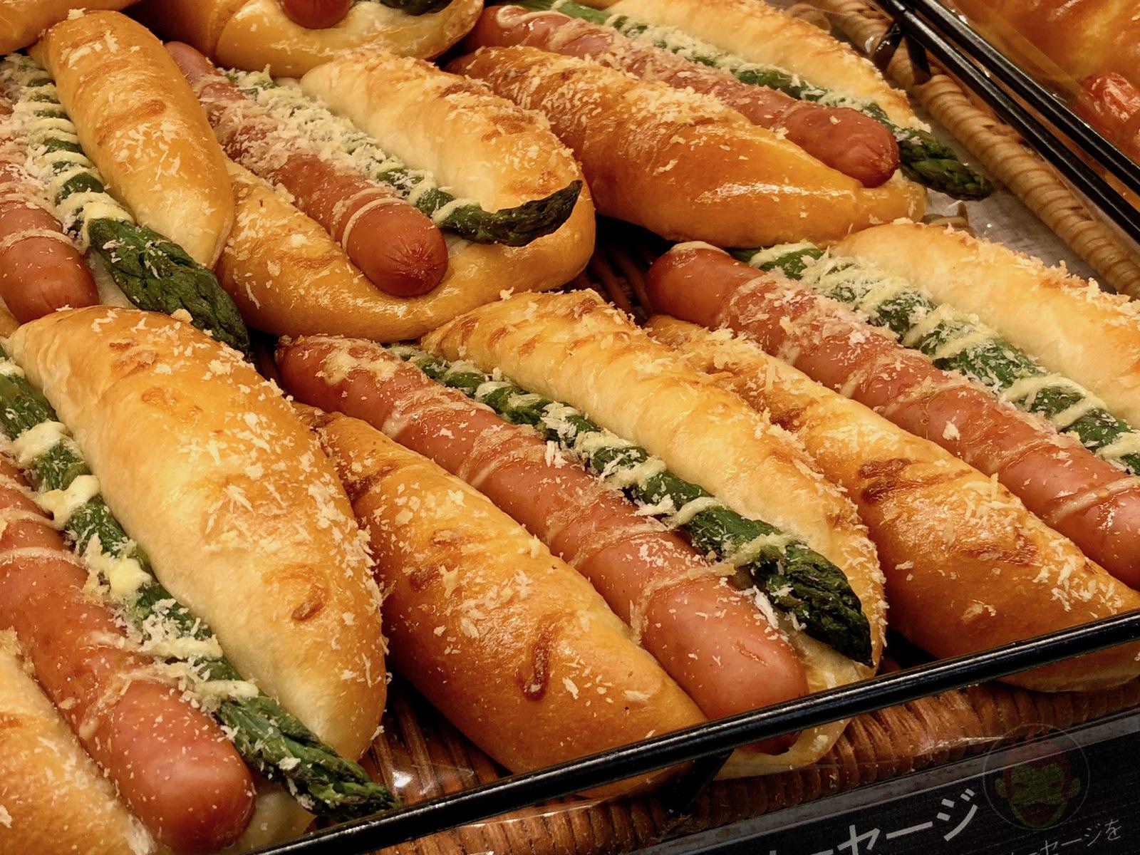 Ebina Parking Hakone Bakery Select 06