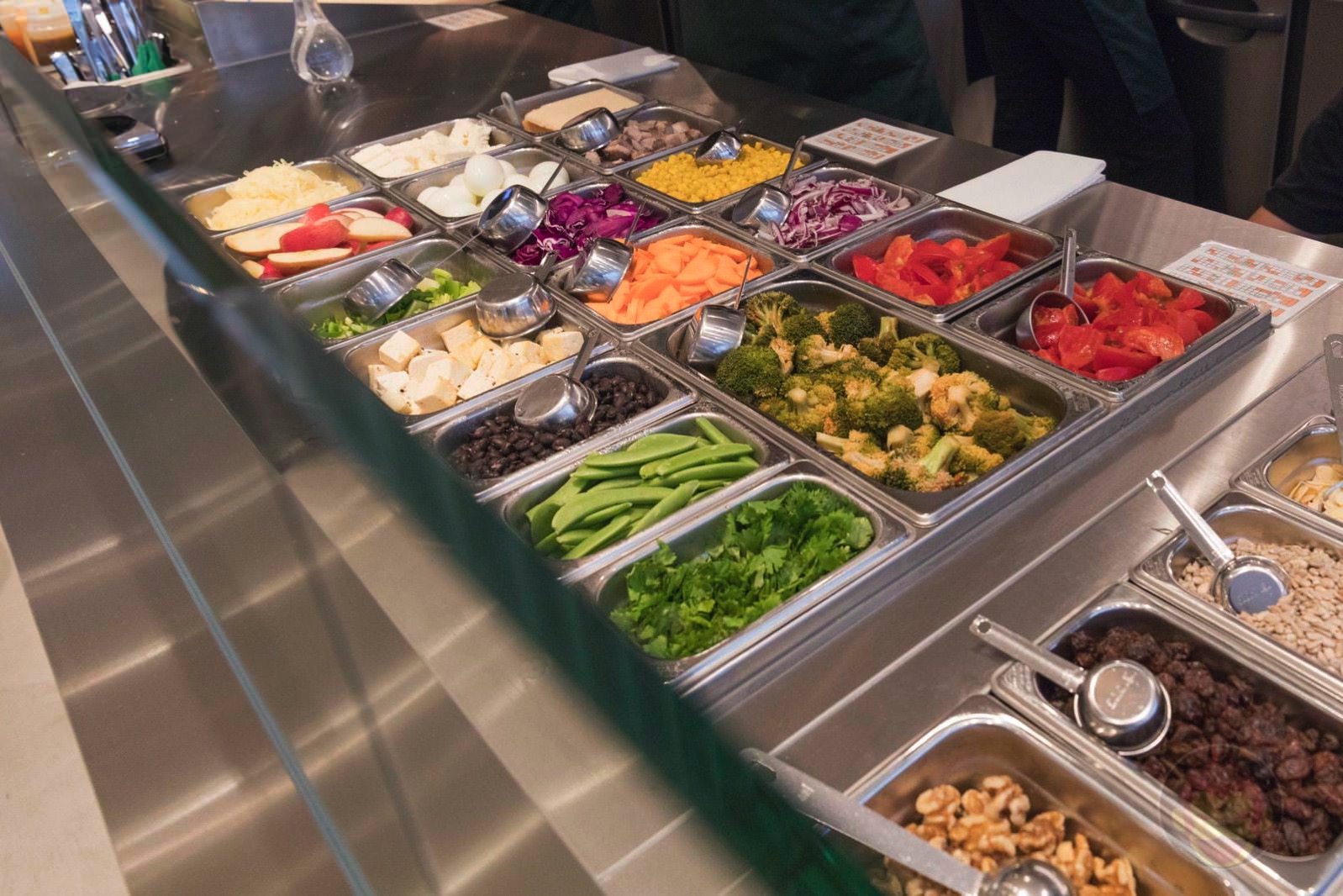 Crips Salad Works Aoyama 02