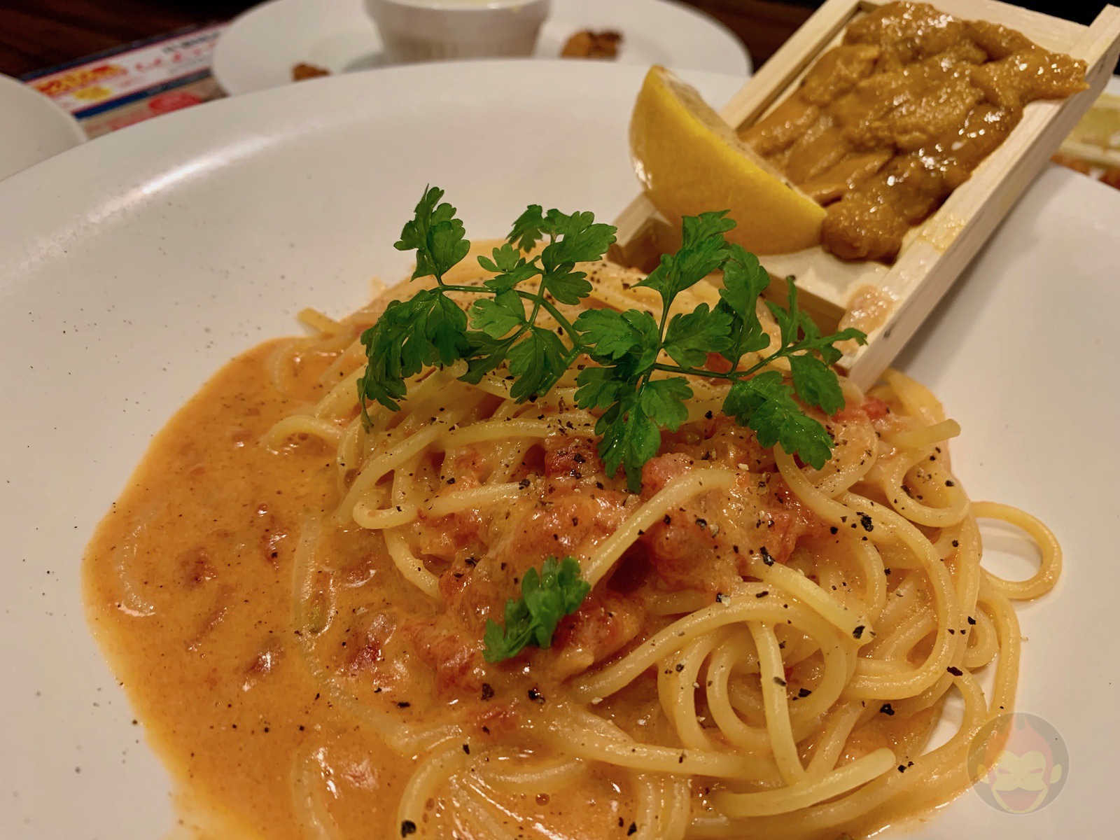 4 men eat dinner at Jonathans 19