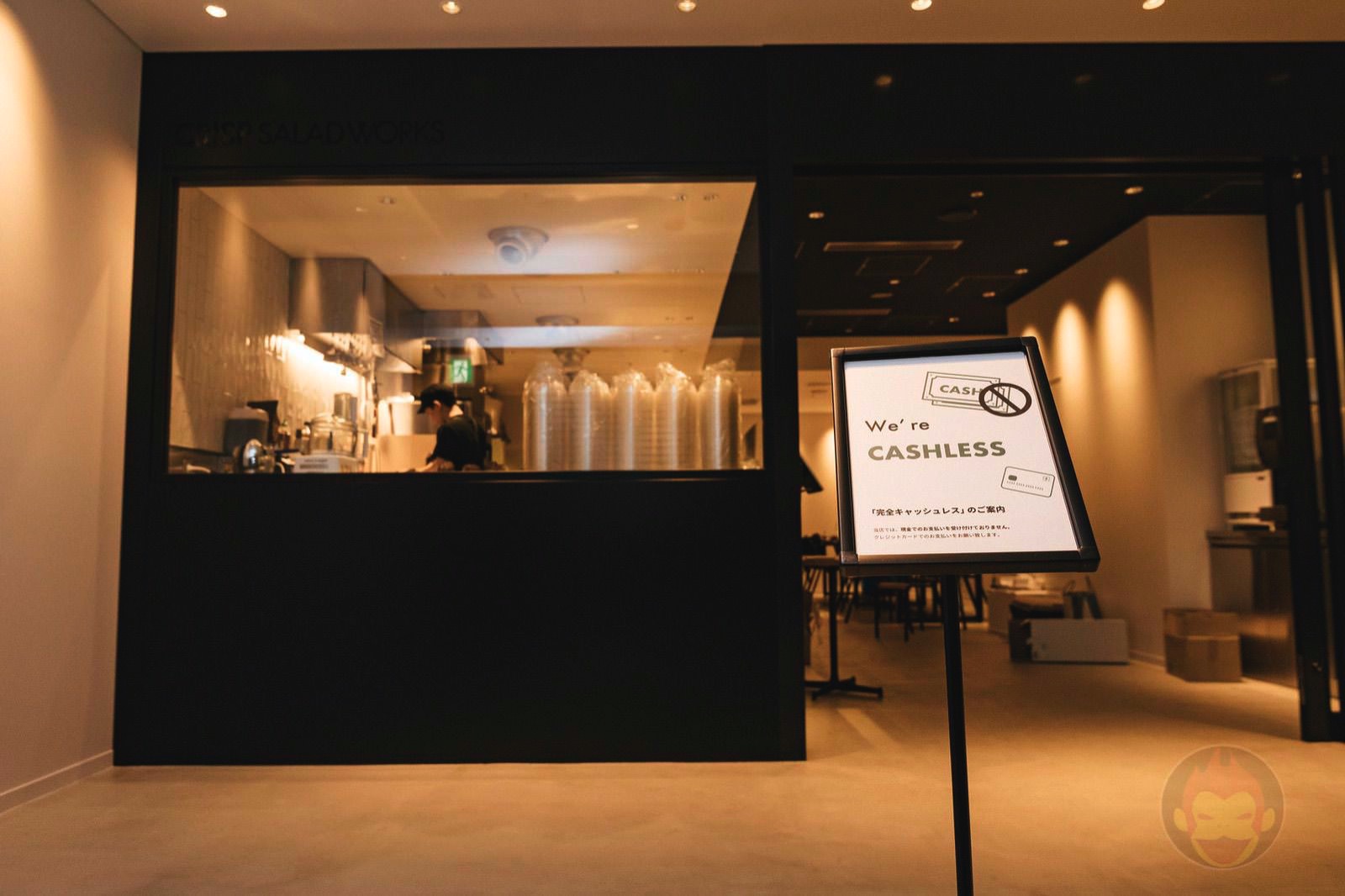 Crisp Salad Works Marunouchi 03