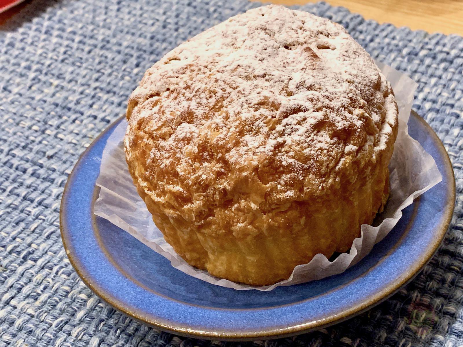 Costco Croissant cream puff 03