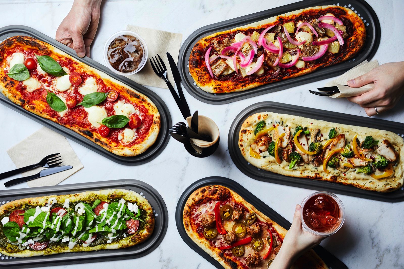 R Pizza Official Photos 06