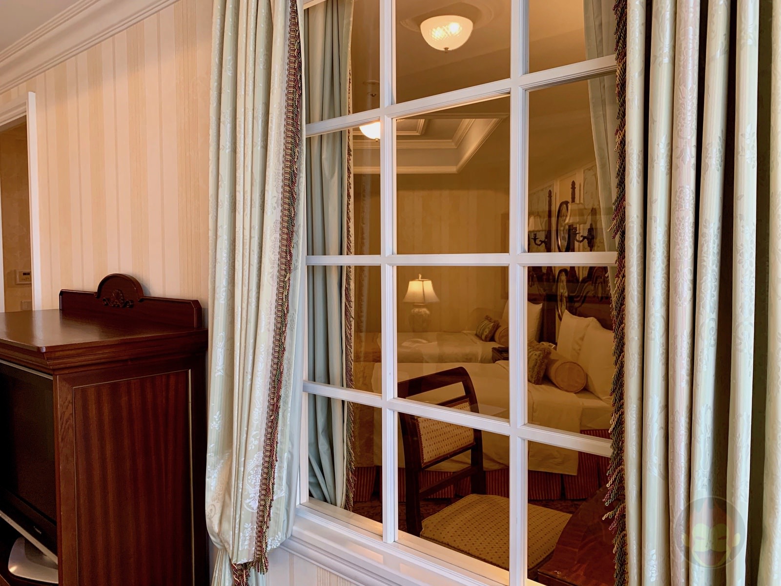 Tokyo Disney Land with 2yr old daughter 21