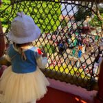 Tokyo-Disney-Land-with-2yr-old-daughter-toon-town-02.jpg