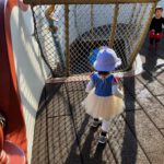 Tokyo-Disney-Land-with-2yr-old-daughter-toon-town-03.jpg