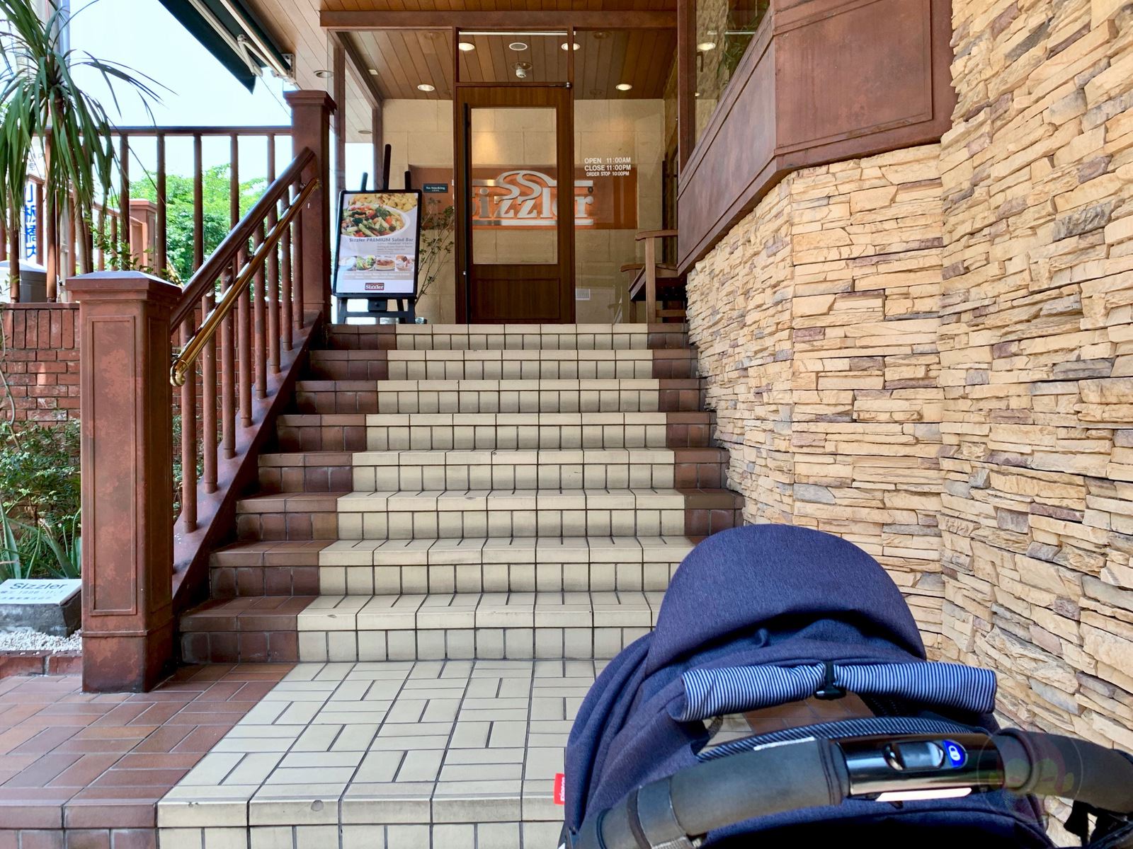 Dad and daughter has fun together and mom gets a day off 03