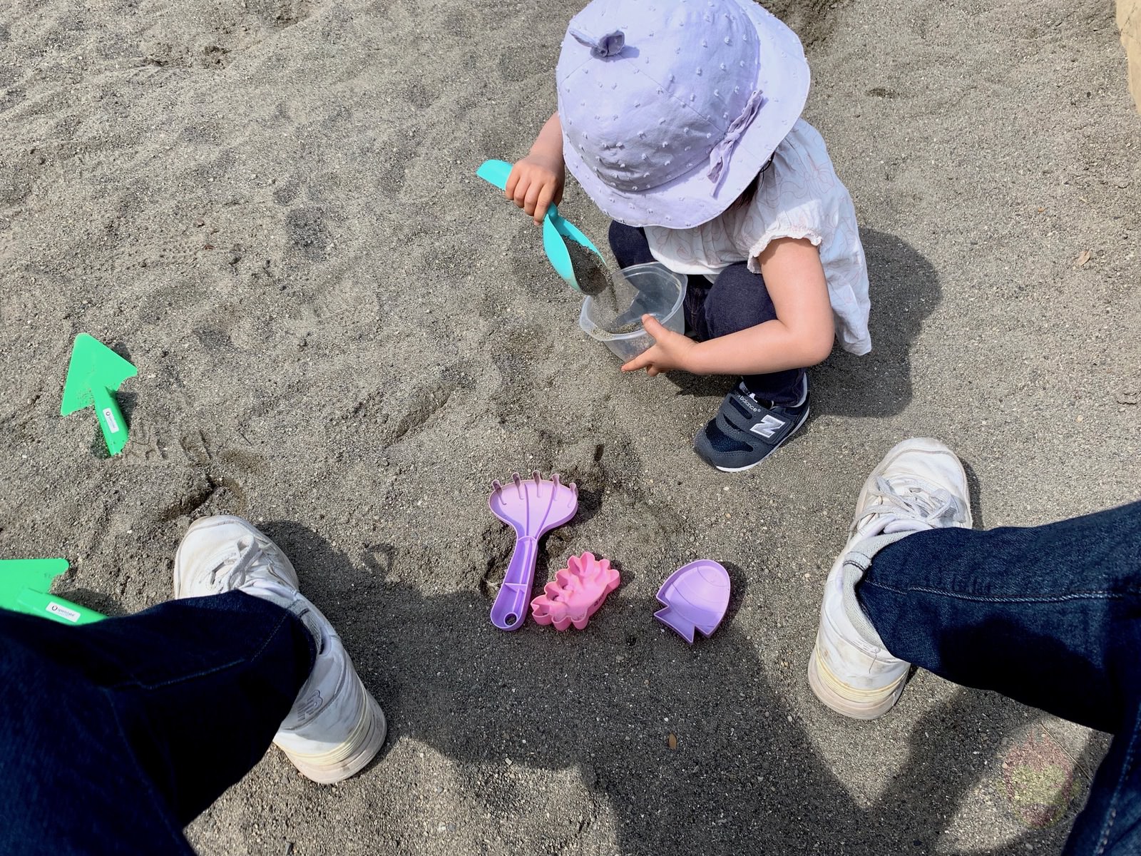 Dad and daughter has fun together and mom gets a day off 11