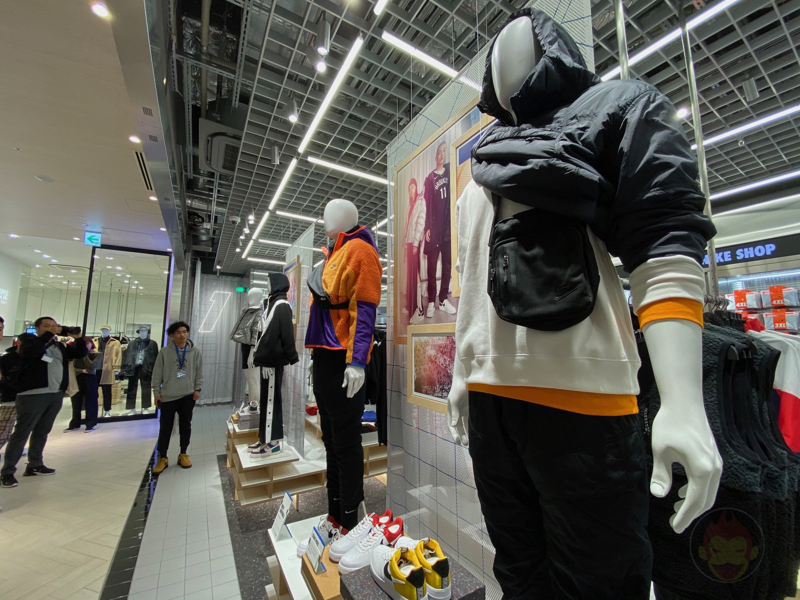 NIKE BY SHIBUYA SCRAMBLE 16